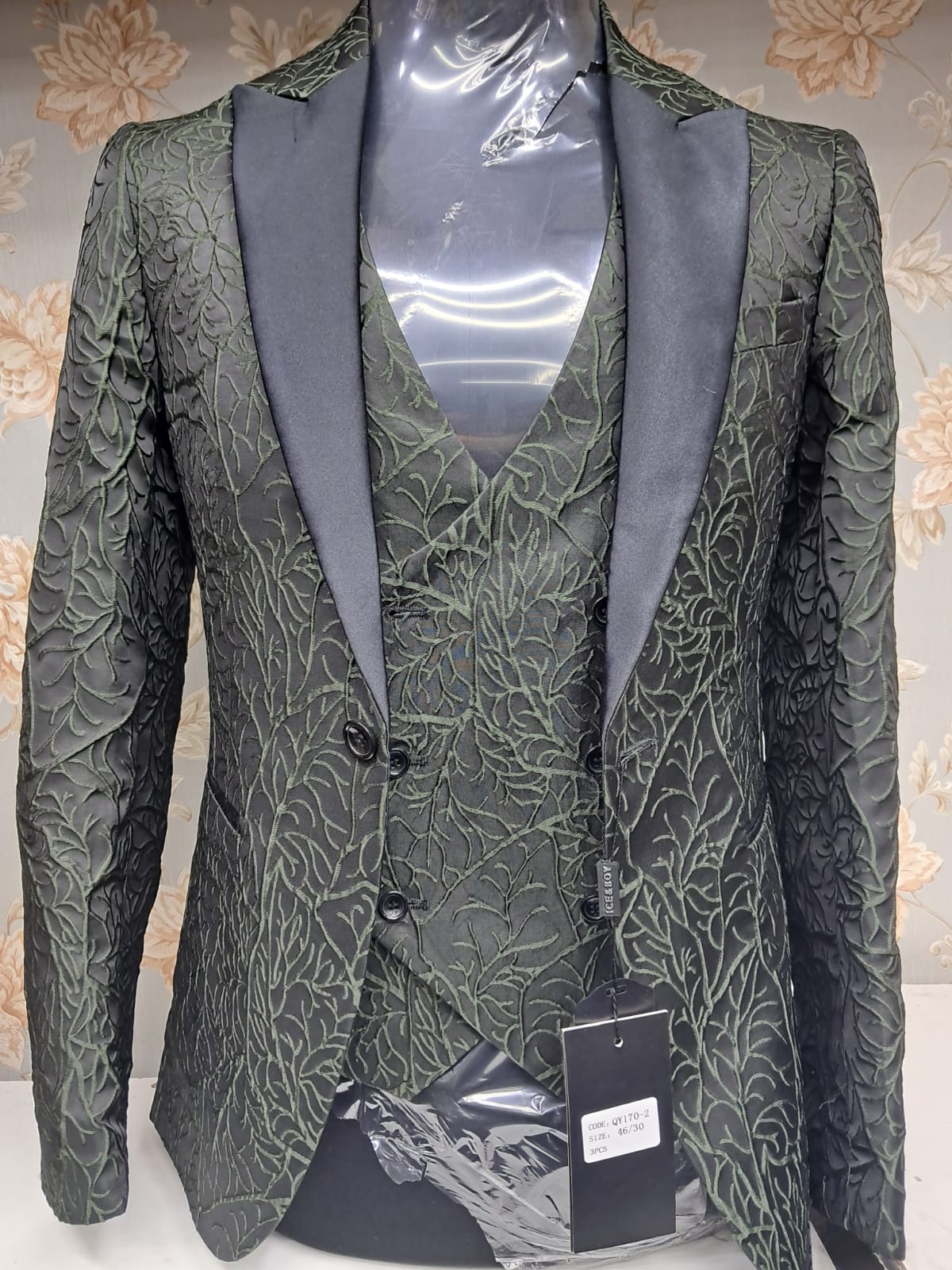 Tuxedo Floralgreen Suit