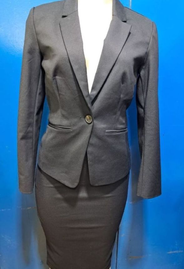 Ladies 3-Piece Suit